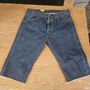 Levi’s Mens 501 Button Fly Raw Hem Denim Shorts Blue Sz 32